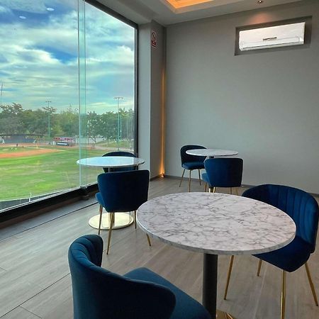 Esplendor By Wyndham Los Mochis Country Place Exterior foto